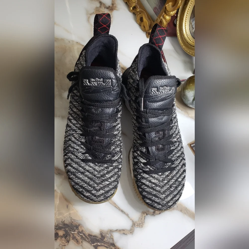 Nike Lebron 16 Oreo Mens Basketball Shoes Size 8.5